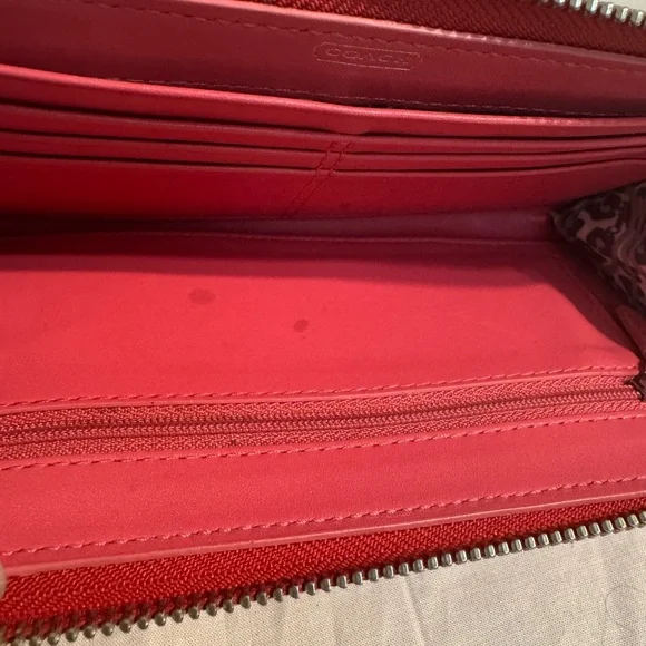 Coach Poppy Fuchsia Hot Pink Leather Wristlet Wallet with Silver Accents - Picture 7 of 8